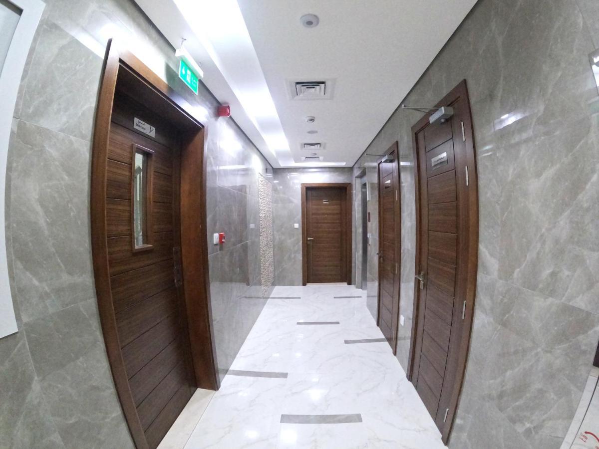 Karama Star Residence ドバイ エクステリア 写真